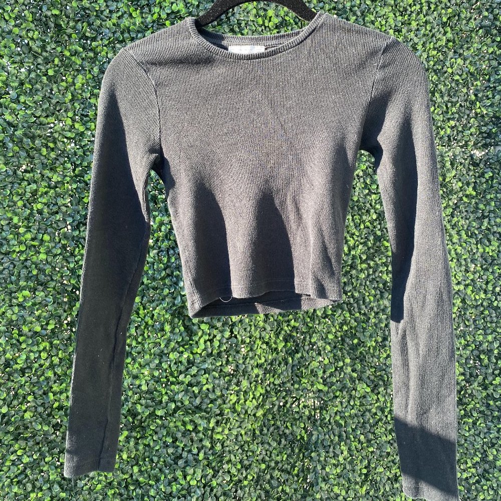 Black Long Sleeve Crop Top